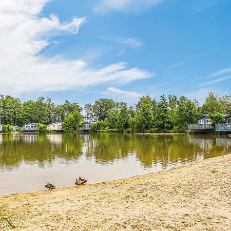 Chalet 84 Oosterwolde  Luaran gambar