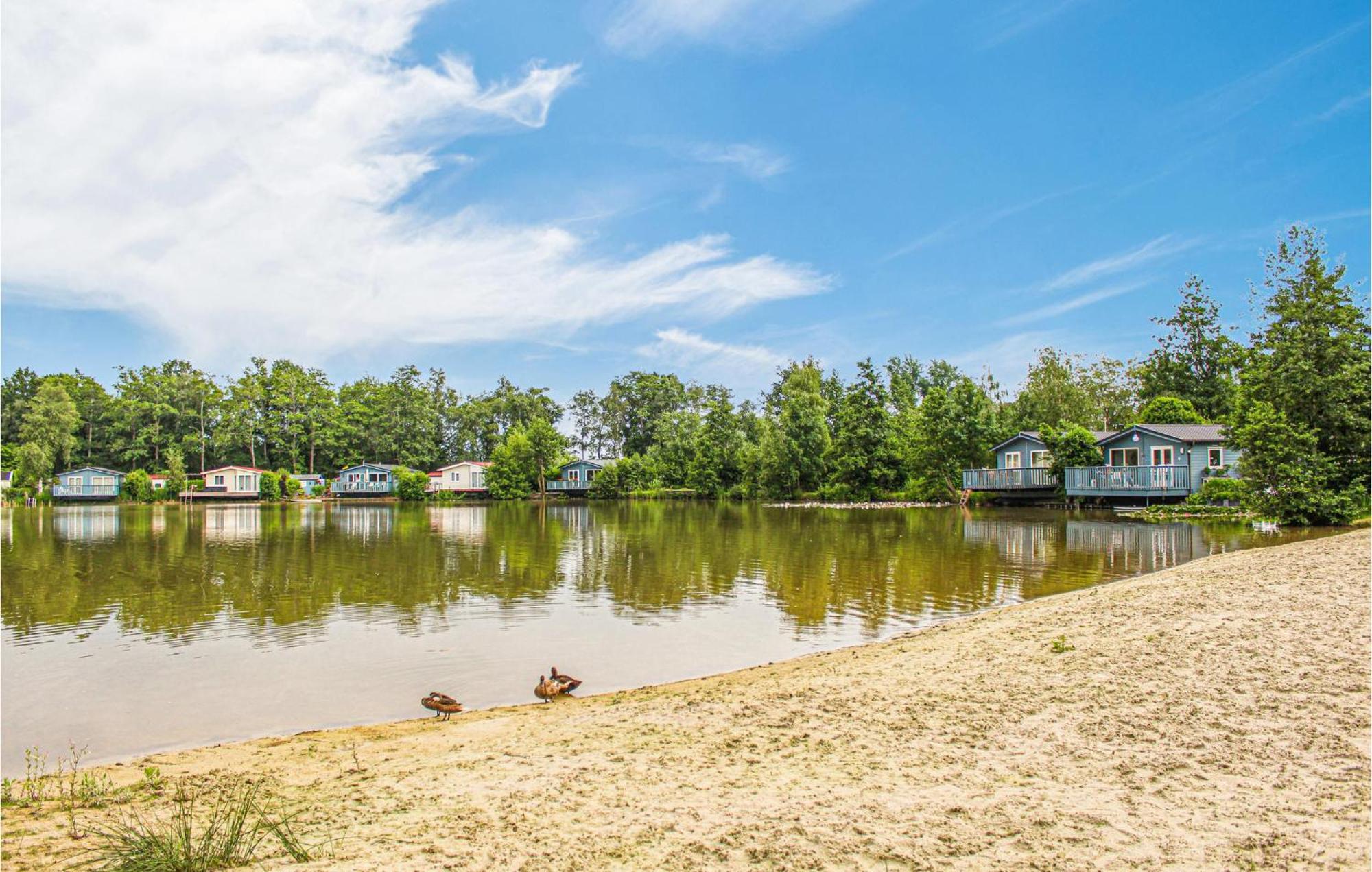 Chalet 84 Oosterwolde  Luaran gambar