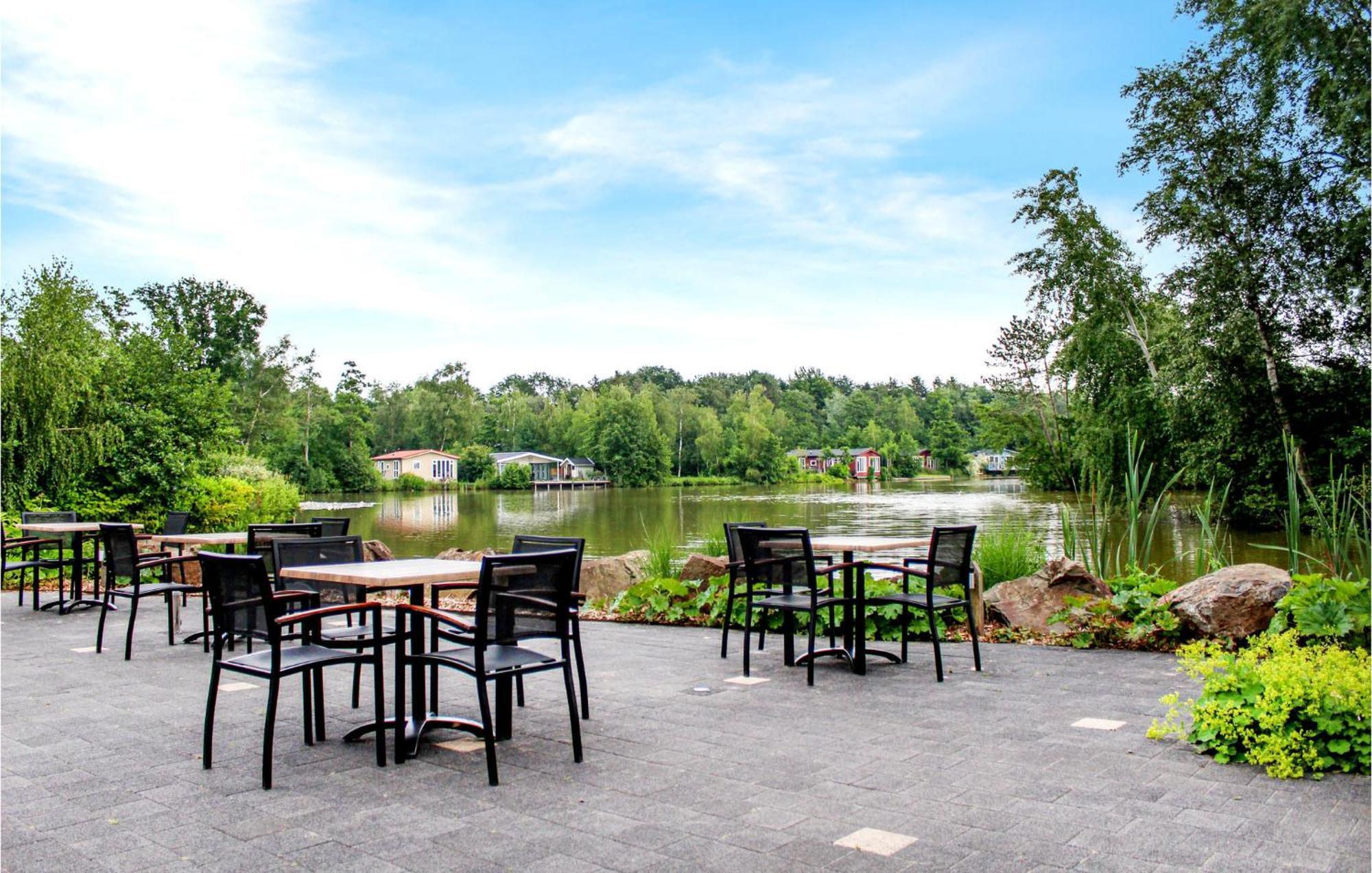 Chalet 84 Oosterwolde  Luaran gambar